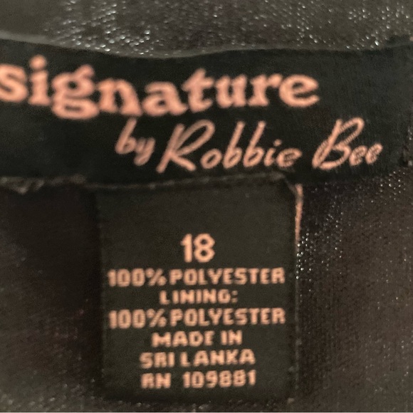 Signature by Robbie Bee  Women’s Dress with sachse belt. Plus Size 18 - Picture 10 of 10